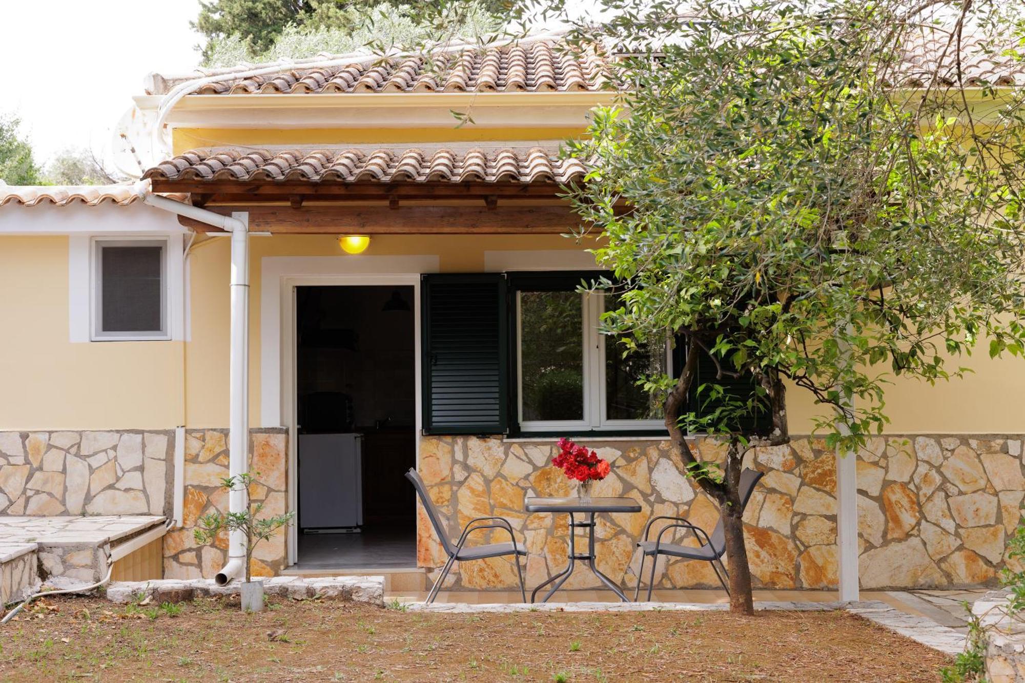 Santos Holidays Dassia  Extérieur photo